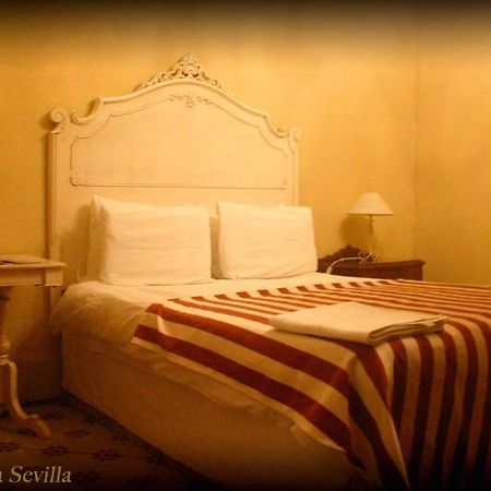 Hostal-Casa Sol Y Luna Σεβίλλη Δωμάτιο φωτογραφία